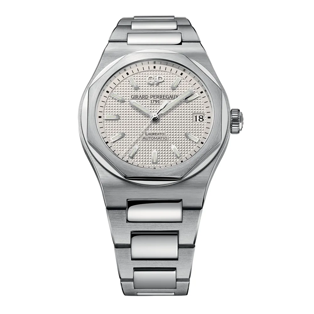 Girard-Perregaux Laureato Silver 81010-11-131-11A