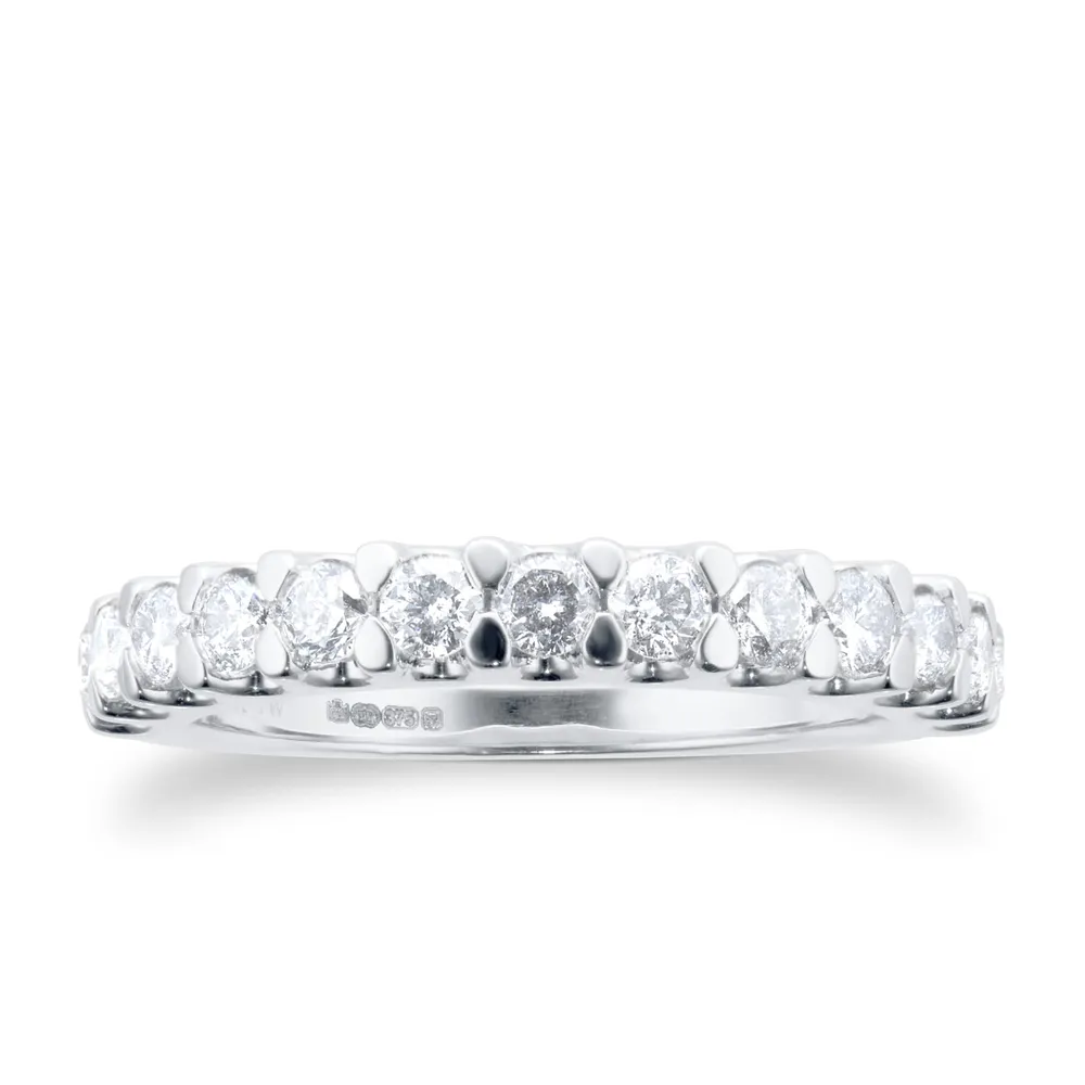 9ct White Gold Claw Set 0.66cttw Graduated Ring