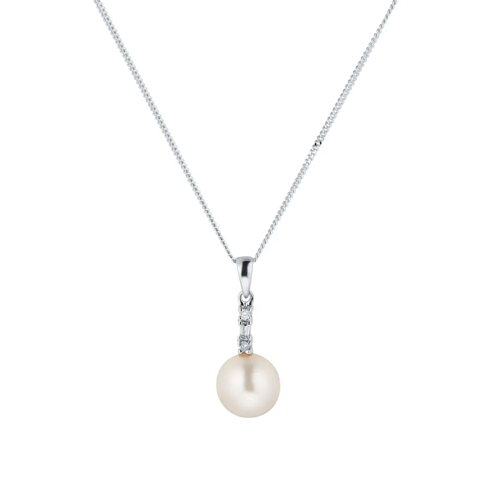 9ct White Gold Pearl Diamond Baguette Pendant